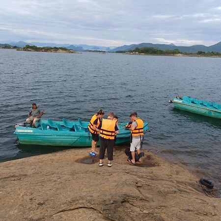 Gal Oya Lake View Inginiyagala Polwatta Exteriér fotografie